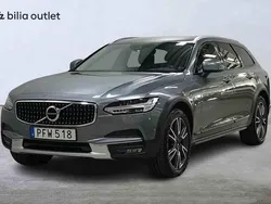 Grå Begagnad 2017 Volvo V90 CC Kombi | 279 900 kr