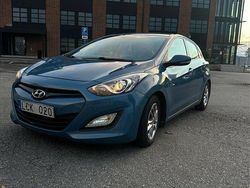 Blå Begagnad 2014 Hyundai i30 Sport Halvkombi | 64 000 kr (Marknadspris)
