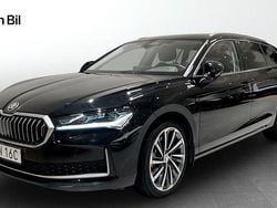 Svart (ebony black metallic) Begagnad 2024 Skoda Superb LAURIN & KLEMENT Kombi | 489 900 kr