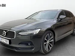 Mörkgrå Begagnad 2020 Volvo V90 Momentum Kombi | 319 000 kr (Marknadspris)