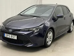 Mörkblå Begagnad 2022 Toyota Corolla Active | 159 000 kr