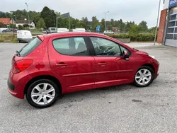 Röd Begagnad 2007 Peugeot 207 Sport Halvkombi | 30 000 kr (Marknadspris)