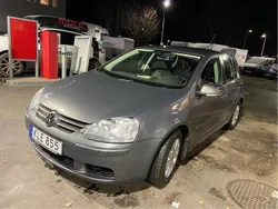 Grå Begagnad 2008 VW Golf Trendline Halvkombi | 20 000 kr (Superpris)