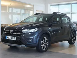 Mörkgrå Begagnad 2021 Dacia Sandero Stepway Halvkombi | 134 900 kr (Marknadspris)