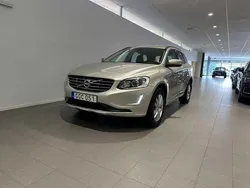 Ljusbrun (brun) Begagnad 2017 Volvo XC60 Momentum SUV | 229 500 kr (Superpris)