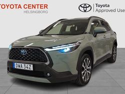 Grön Begagnad 2023 Toyota Corolla Cross Style SUV | 364 900 kr (Marknadspris)