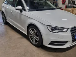 Vit Begagnad 2016 Audi A3 Sportback Attraction Halvkombi | 144 000 kr (Marknadspris)