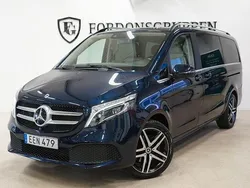 Mörkblå Begagnad 2019 Mercedes V300 Avantgarde Minibuss | 599 800 kr (Marknadspris)