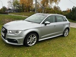 Silver Begagnad 2016 Audi A3 Ambition Halvkombi | 125 000 kr (Marknadspris)