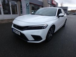 Vit (vitpearl) Begagnad 2022 Honda Civic Elegance Halvkombi | 279 500 kr (Bra pris)