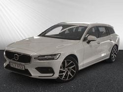 Vit Begagnad 2018 Volvo V60 Momentum Kombi | 259 900 kr (Bra pris)