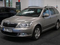 Ljusbrun Begagnad 2011 Skoda Octavia Elegance Kombi | 79 900 kr (Marknadspris)