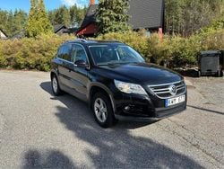 Svart Begagnad 2011 VW Tiguan Sportline SUV | 65 000 kr (Superpris)