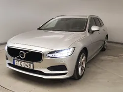 Silver Begagnad 2019 Volvo V90 Momentum Kombi | 169 900 kr
