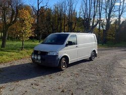 Vit Begagnad 2009 VW T5 Van | 32 000 kr