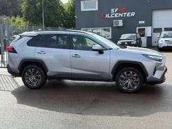Silver Begagnad 2022 Toyota RAV4 Hybrid Executive SUV | 294 900 kr (Marknadspris)