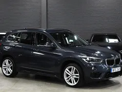 Grå Begagnad 2016 BMW X1 Sport Line SUV | 159 900 kr (Marknadspris)