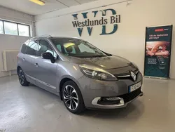 Grå Begagnad 2015 Renault Grand Scénic III Bose Edition Minibuss | 89 900 kr (Marknadspris)