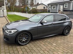 Grå Begagnad 2013 BMW M135 Halvkombi | 180 000 kr (Bra pris)