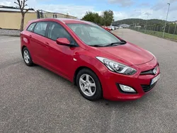 Röd Begagnad 2013 Hyundai i30 Select Kombi | 49 900 kr (Marknadspris)