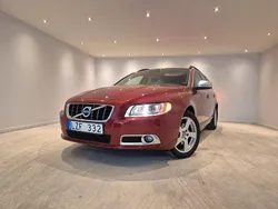 Röd Begagnad 2011 Volvo V70 Momentum Kombi | 89 900 kr (Marknadspris)