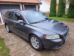 Grå Begagnad 2008 Volvo V50 Momentum Kombi | 38 000 kr