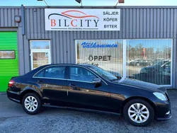 Svart Begagnad 2013 Mercedes E200 Sedan | 99 900 kr (Marknadspris)