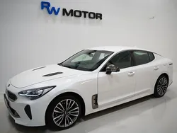 Vit Begagnad 2017 Kia Stinger 2 Halvkombi | 229 800 kr (Bra pris)