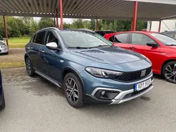 Blå Begagnad 2021 Fiat Tipo Cross Halvkombi | 159 900 kr (Marknadspris)