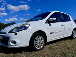 Vit Begagnad 2013 Renault Clio R.S. Halvkombi | 34 900 kr (Bra pris)