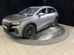 Grå Begagnad 2022 Audi Q4 e-tron Comfort SUV | 324 900 kr (Marknadspris)