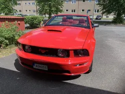 Röd Begagnad 2007 Ford Mustang GT Premium Convertible Cab | 238 000 kr (Superpris)