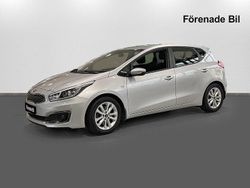 Grå Begagnad 2017 Kia Ceed Halvkombi | 129 000 kr (Marknadspris)