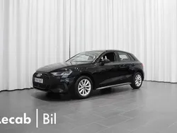 Svart (brilliantsvart) Begagnad 2022 Audi A3 Sportback Halvkombi | 229 500 kr (Bra pris)