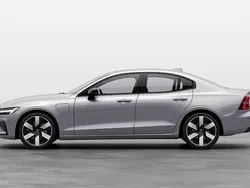 Vit Ny 2024 Volvo S60 Plus Sedan | 607 900 kr