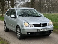 Silver Begagnad 2002 VW Polo Halvkombi | 19 999 kr (Marknadspris)