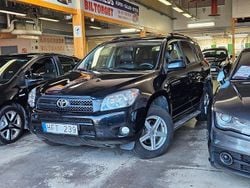 Svart Begagnad 2007 Toyota RAV4 SUV | 79 999 kr (Bra pris)