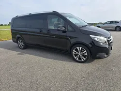 Svart Begagnad 2017 Mercedes V250 Avantgarde Minibuss | 595 000 kr