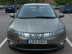 Grå Begagnad 2008 Honda Civic Sport Halvkombi | 60 000 kr (Marknadspris)