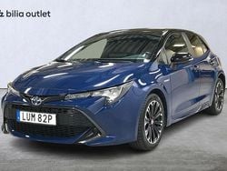 Mörkblå Begagnad 2019 Toyota Corolla Hybrid Active Halvkombi | 189 900 kr (Marknadspris)