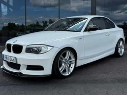 Vit Begagnad 2012 BMW 135 Coupé Advantage Sportkupé | 199 000 kr