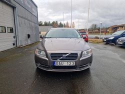Grå Begagnad 2006 Volvo S80 Momentum Sedan | 55 000 kr (Marknadspris)