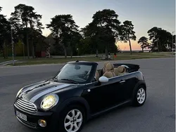 Svart Begagnad 2009 Mini Cooper Cabriolet Cab | 98 000 kr (Marknadspris)