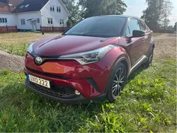 Röd Begagnad 2018 Toyota C-HR Edition SUV | 178 000 kr (Marknadspris)