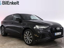 Svart Begagnad 2022 Audi Q8 S-Line SUV | 689 900 kr (Marknadspris)