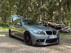 Grå Begagnad 2011 BMW 320 Kombi | 85 000 kr (Marknadspris)