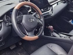Begagnad 2018 Toyota C-HR+ SUV | 170 000 kr
