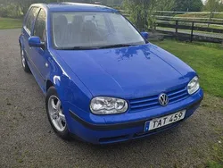 Blå Begagnad 2002 VW Golf IV Basis Halvkombi | 14 000 kr (Marknadspris)