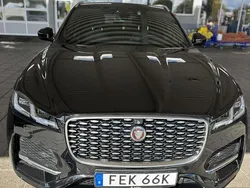 Svart Begagnad 2021 Jaguar F-Pace SUV | 415 000 kr (Marknadspris)