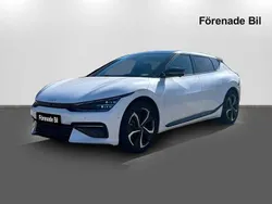 Vit Begagnad 2022 Kia EV6 2 SUV | 439 900 kr (Marknadspris)